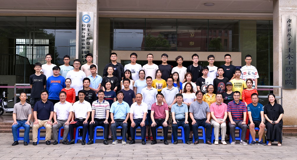 cf82631ea22444229b4182f942587c61.jpg cf82631ea22444229b4182f942587c61.jpg