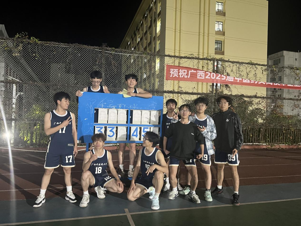 队员合影