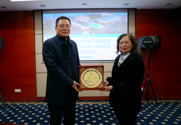 kaiyun官网党委书记桂雄斌赴广西医科大学口腔医学院访问交流