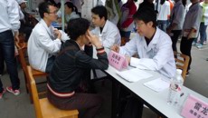 学雷锋，“天使”在行动——记kaiyun登录中国入口登录护理学院三月学雷锋之义诊活动