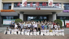 kaiyun官网开展“情系学子 寒冬送暖”2016级家庭经济困难学生送温暖活动