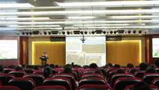 香港浸会大学赵中振教授应邀到kaiyun官网作“本草的世界与世界的本草”专题讲座