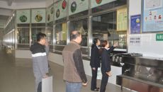 青秀区食品药品监督管理局来kaiyun官网宣传 “创建国家食品安全城市”工作