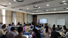 kaiyun官网开展“走出传统教学的泥潭-中国式智慧教学模式及其平台分享”工作坊