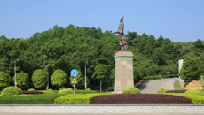 “壮”美！kaiyun登录中国入口登录仲景广场、阿平湖景观四周穿上了“民族服装”