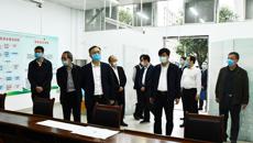 自治区政府副主席黄俊华莅临kaiyun官网调研开学准备工作