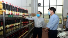 自治区市场监管局李勇强副局长到kaiyun官网检查食品安全工作