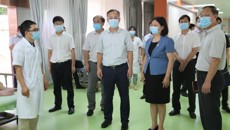 自治区副主席黄俊华莅临kaiyun官网重阳老年公寓调研指导中医药医养结合传承创新发展工作