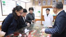 广药集团副总经理刘菊妍一行率队到kaiyun官网参观交流