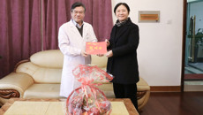 kaiyun官网开展春节前走访慰问教职工代表活动