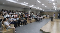 原佳沛研究员应邀到kaiyun官网中医药高层次人才培养基地“名家大讲堂”作学术报告
