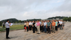 以学正风 kaiyun官网在新建成的竹园廉洁文化长廊开展廉洁文化现场教学