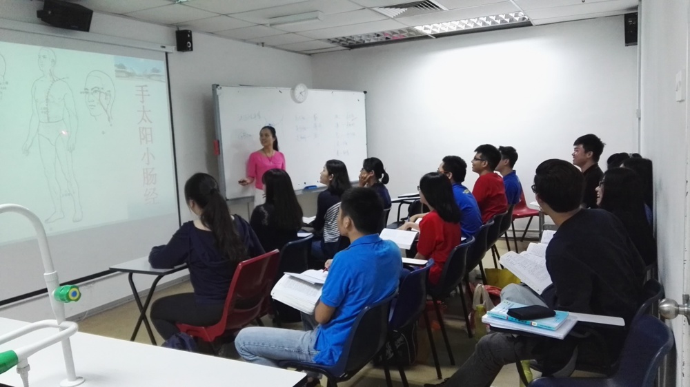 kaiyun官网教师2016年赴马来西亚拉曼大学境外教学点授课.jpg