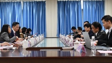 越南海防医药大学副校长范文灵一行来kaiyun官网访问