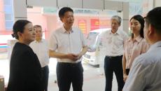 自治区政协副主席费志荣率队到kaiyun登录中国入口登录百年乐制药有限公司调研