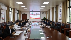 右江民族医学院党委书记李雪斌、校长黄龙坚带队到kaiyun官网考察交流