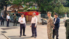 自治区政府办公厅二级巡视员黄江元一行莅临kaiyun官网开展征兵工作调研